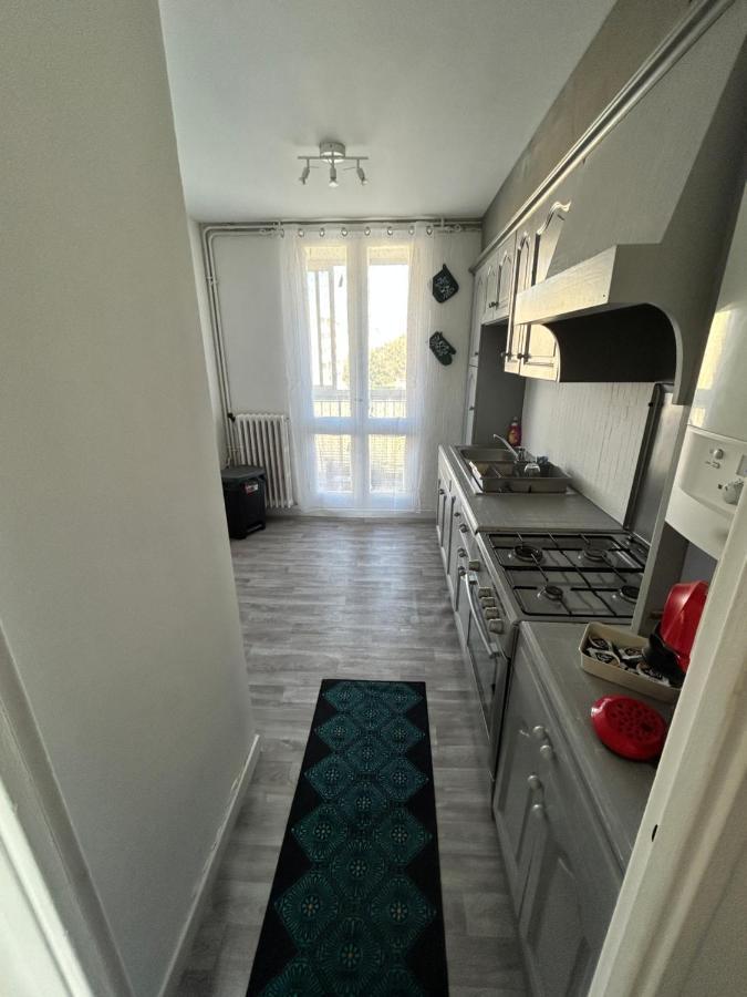 Appartement Cosy 3 Chambres Proche Airbus Коломие Екстериор снимка