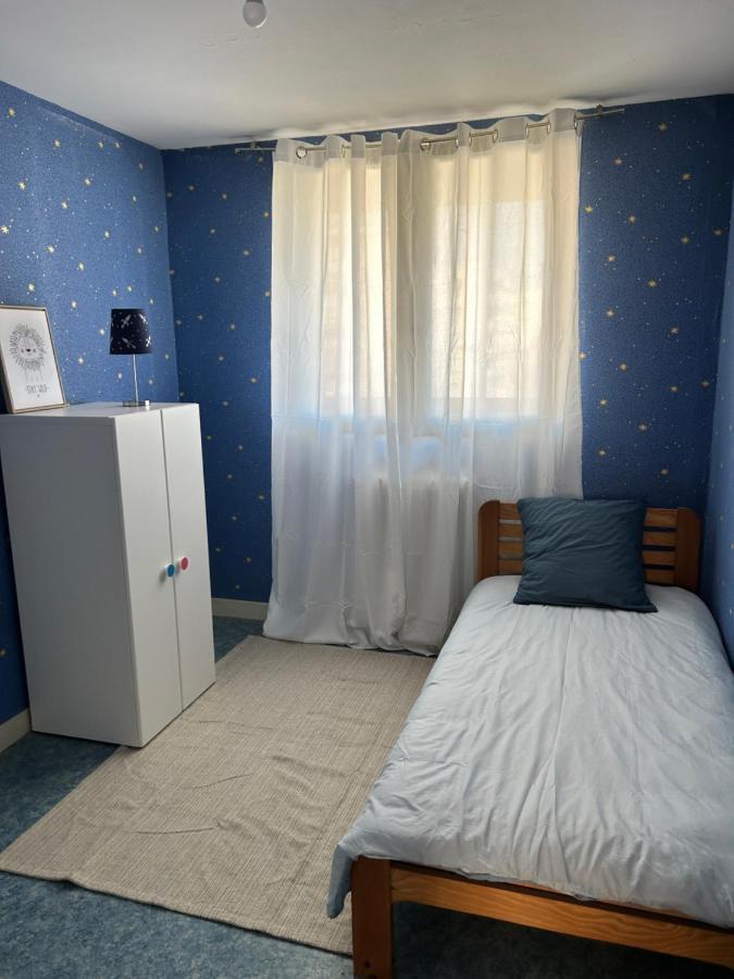 Appartement Cosy 3 Chambres Proche Airbus Коломие Екстериор снимка